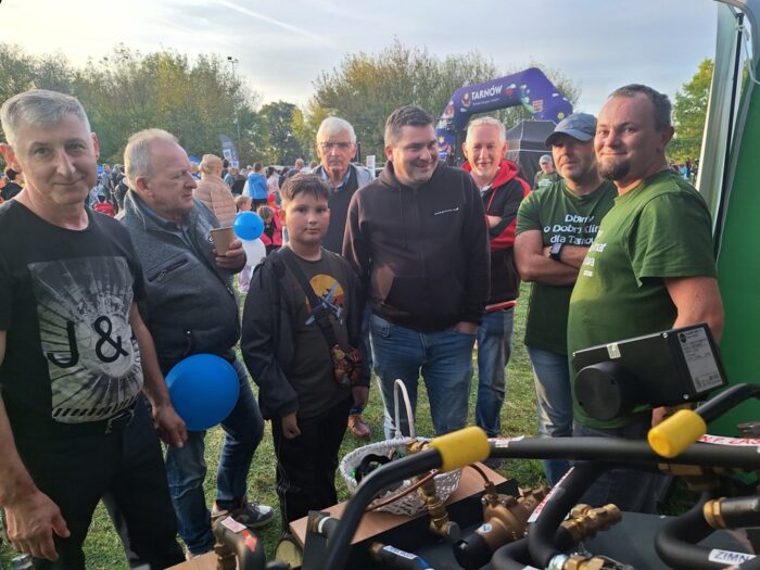 osoby na pikniku babie lato